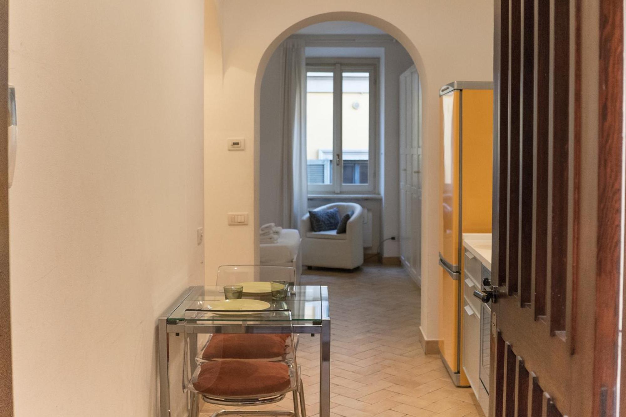 Disciplini Apartment A 5 Min Dal Duomo Milan Exterior photo